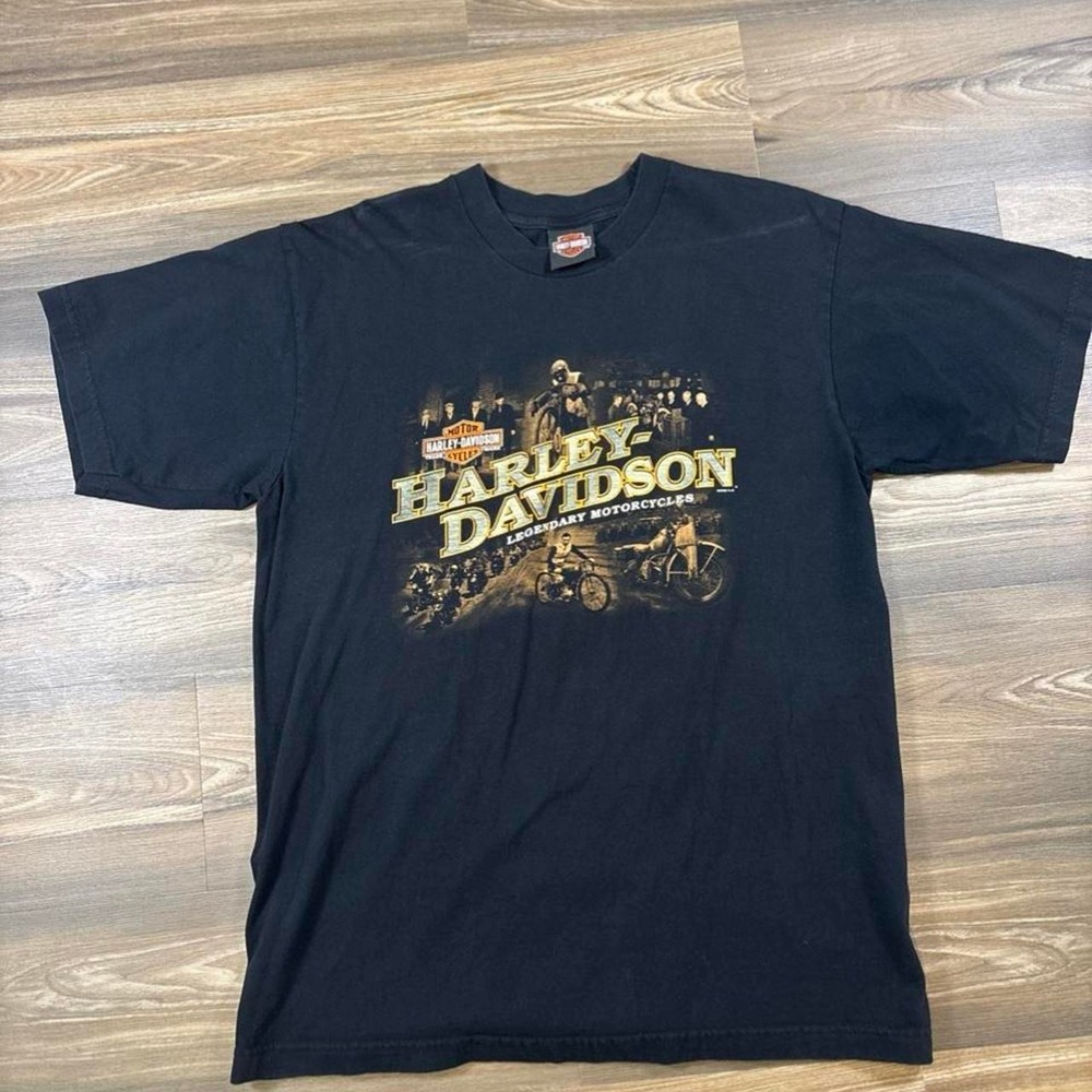 Vintage 2007/2008 Harley Davidson black cotton t-shirt with motorcycle graphic